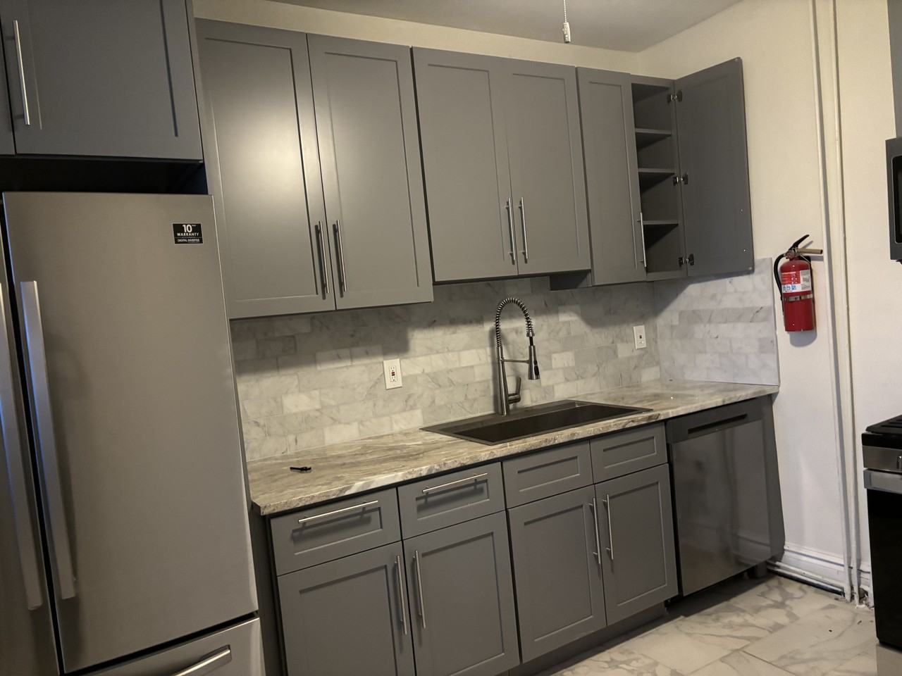 148 Randolph Ave #1 - Photo 5 of 17