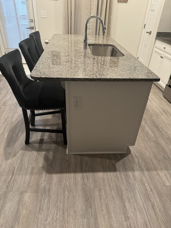 140 Spring Grove Way #NA - Photo 4 of 27