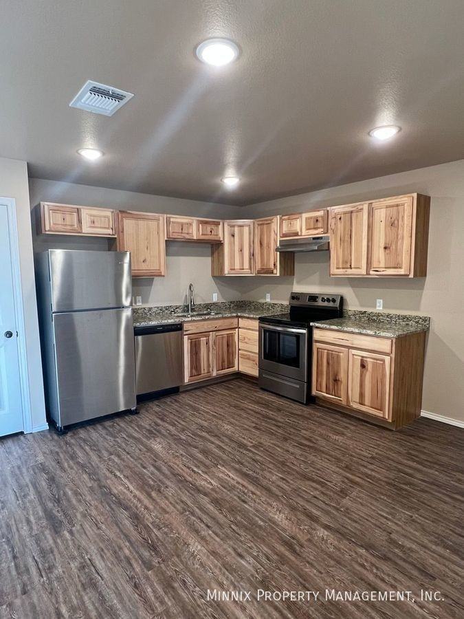 2422 Avenue O - Photo 2 of 13