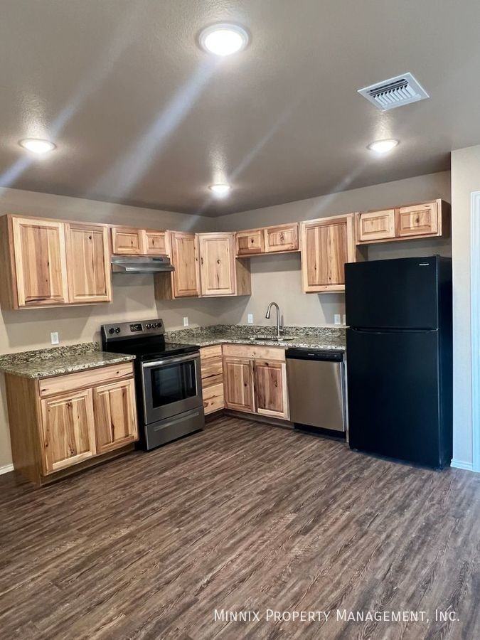 2422 Avenue O - Photo 3 of 13