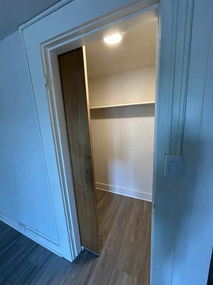 817 Clement St #817B - Photo 2 of 11