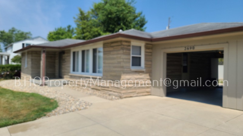 2690 19th St - Photo 2 of 23