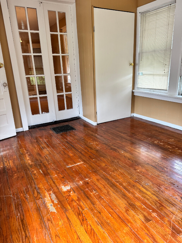 4516 Natural Bridge Ave - Photo 2 of 9