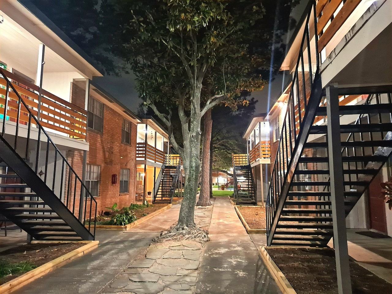 Hidden Park Apartments - Photo 5 of 51