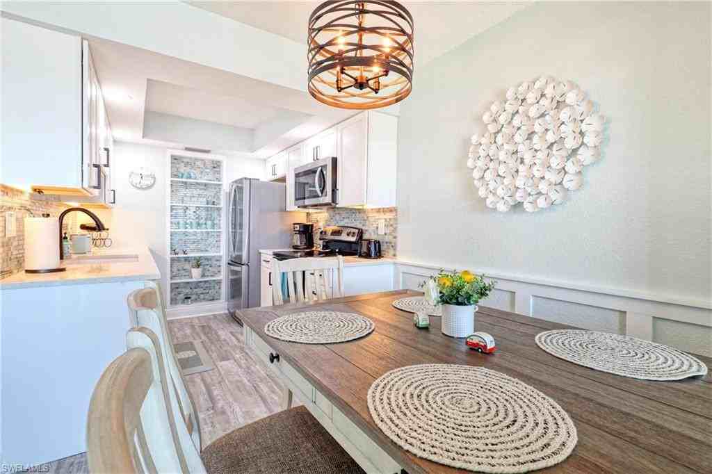 898 Buttonwood Dr #104 - Photo 3 of 38