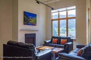 231 Robinson St - Photo 1 of 1