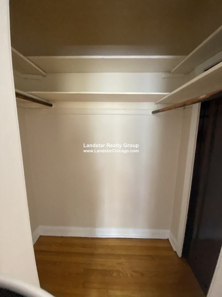 3256 W Belle Plaine Ave #3 - Photo 2 of 10