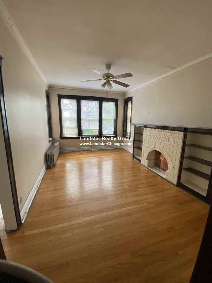3256 W Belle Plaine Ave #3 - Photo 6 of 10