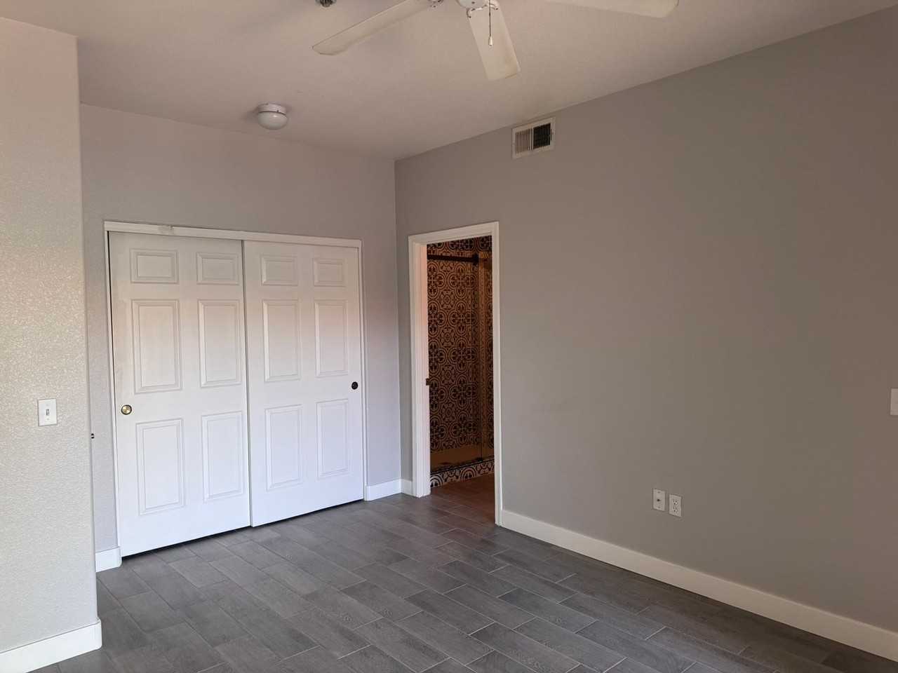 600 W Grove Pkwy - Photo 7 of 36