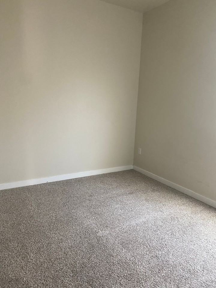 4714 Rubicon Road - Photo 3 of 19