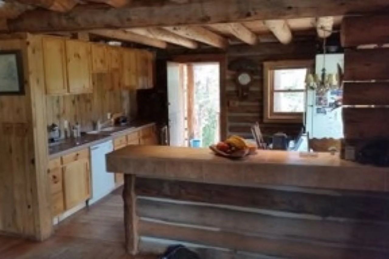 8050 Magnolia Dr - Photo 2 of 17