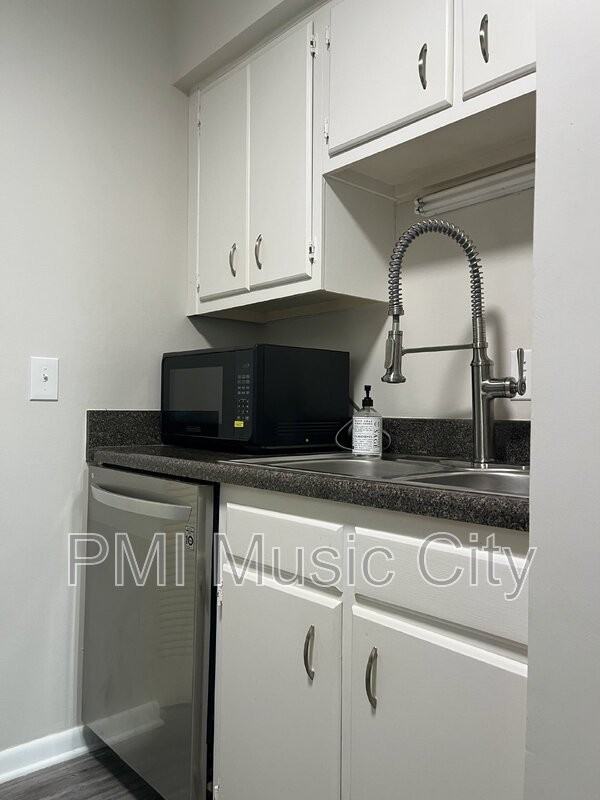 212 Summit Ridge Dr - Photo 4 of 25