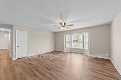 406 S Walton Dr - Photo 1 of 1