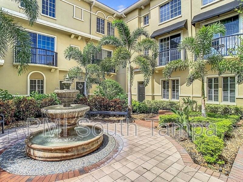 5220 Beach Breeze Ct - Photo 3 of 40