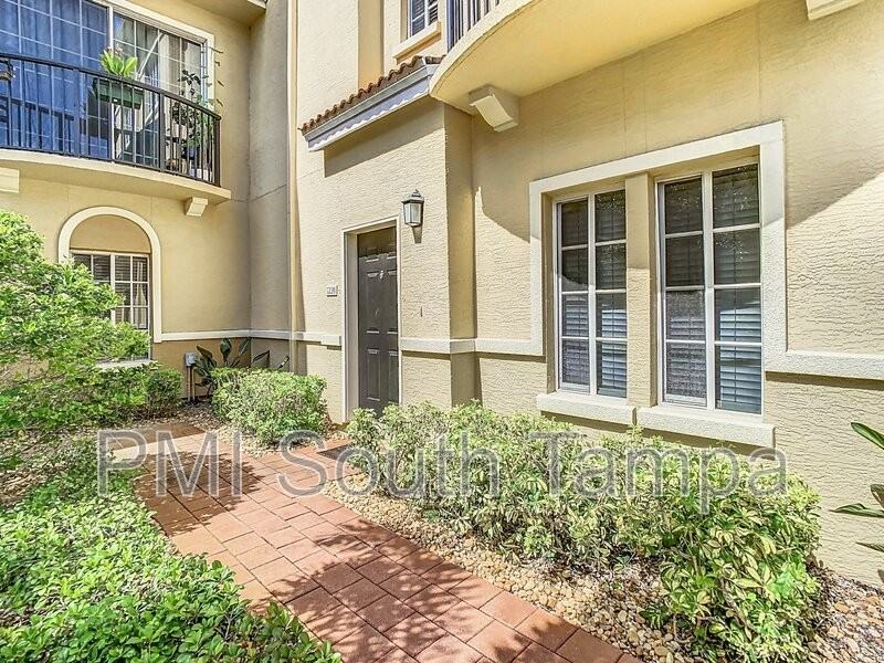 5220 Beach Breeze Ct - Photo 4 of 40