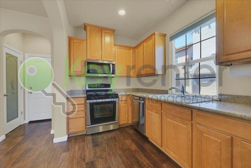 6123 Rolkingham Ln - Photo 4 of 33