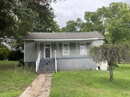 featured image of 1435 Delaware Ave