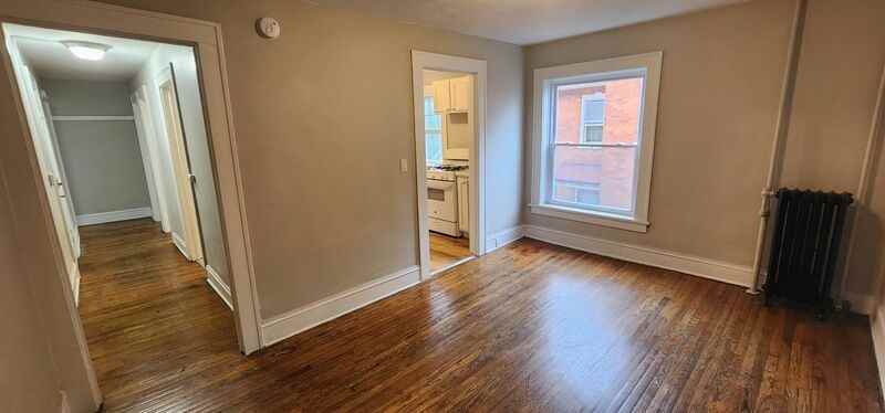 44 Genesee St #3 - Photo 3 of 10