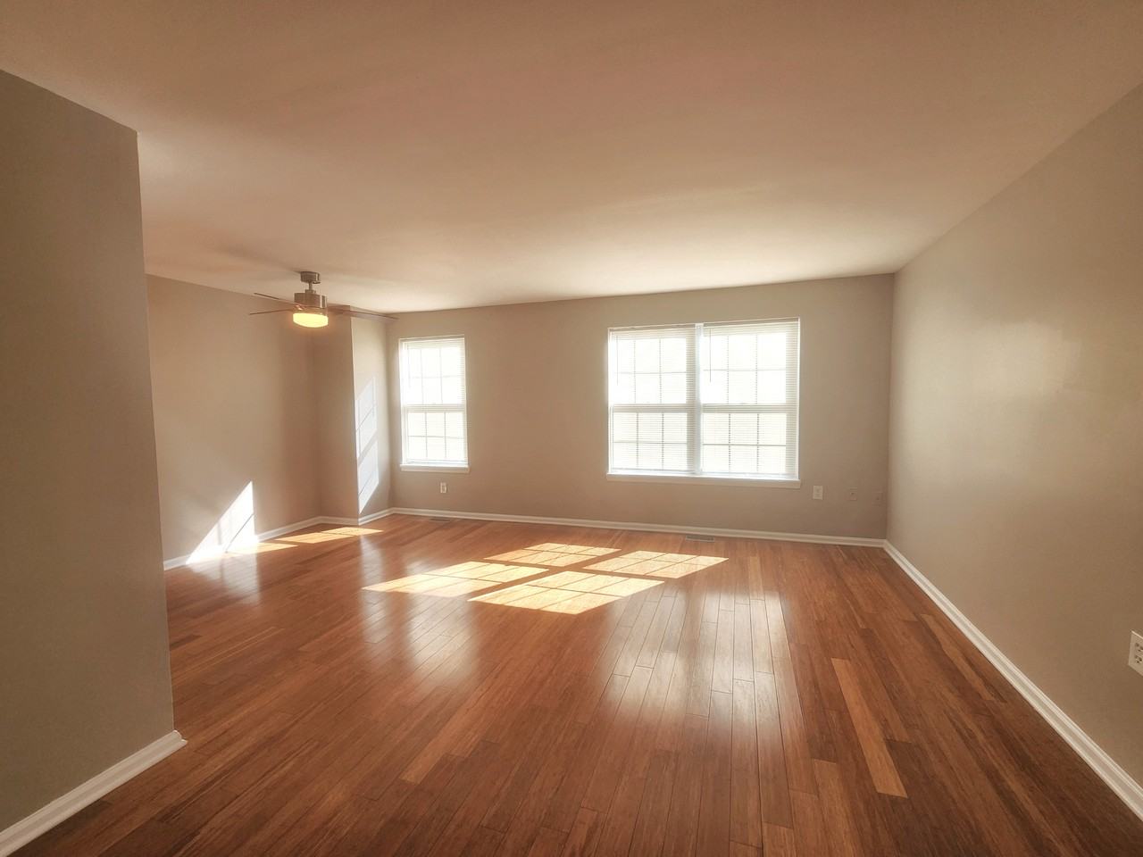 9139 September Ln - Photo 4 of 23