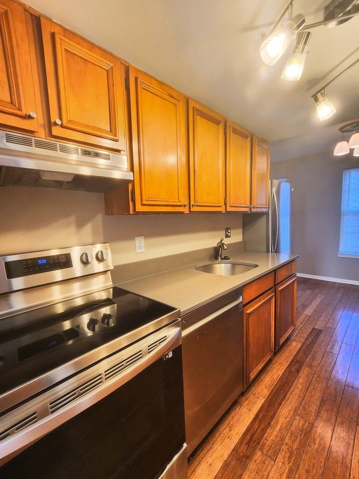 9139 September Ln - Photo 5 of 23