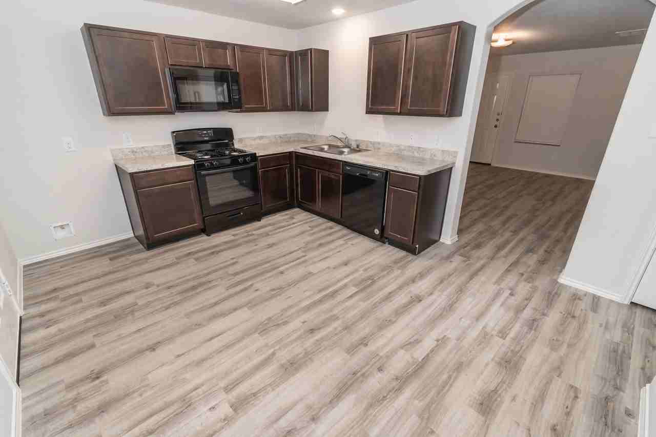 3620 Job Dr - Photo 3 of 9