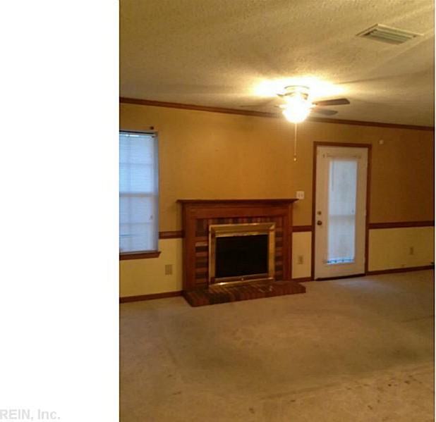 1240 Basswood Ct - Photo 3 of 32