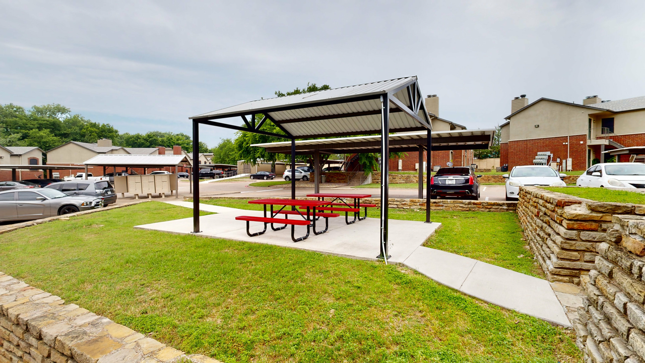 Bahama Glen Apartments - Photo 7 of 12
