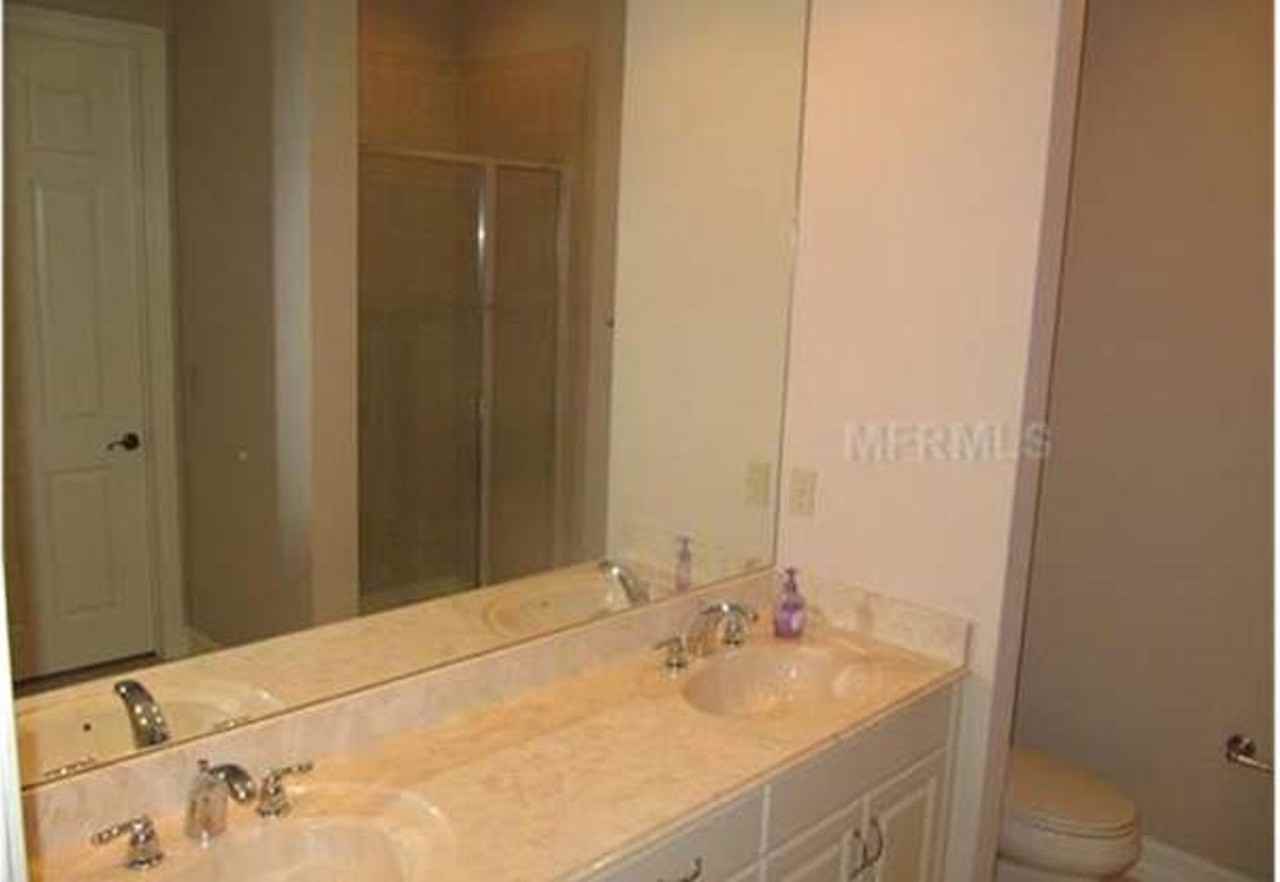 619 Front St - Photo 4 of 17