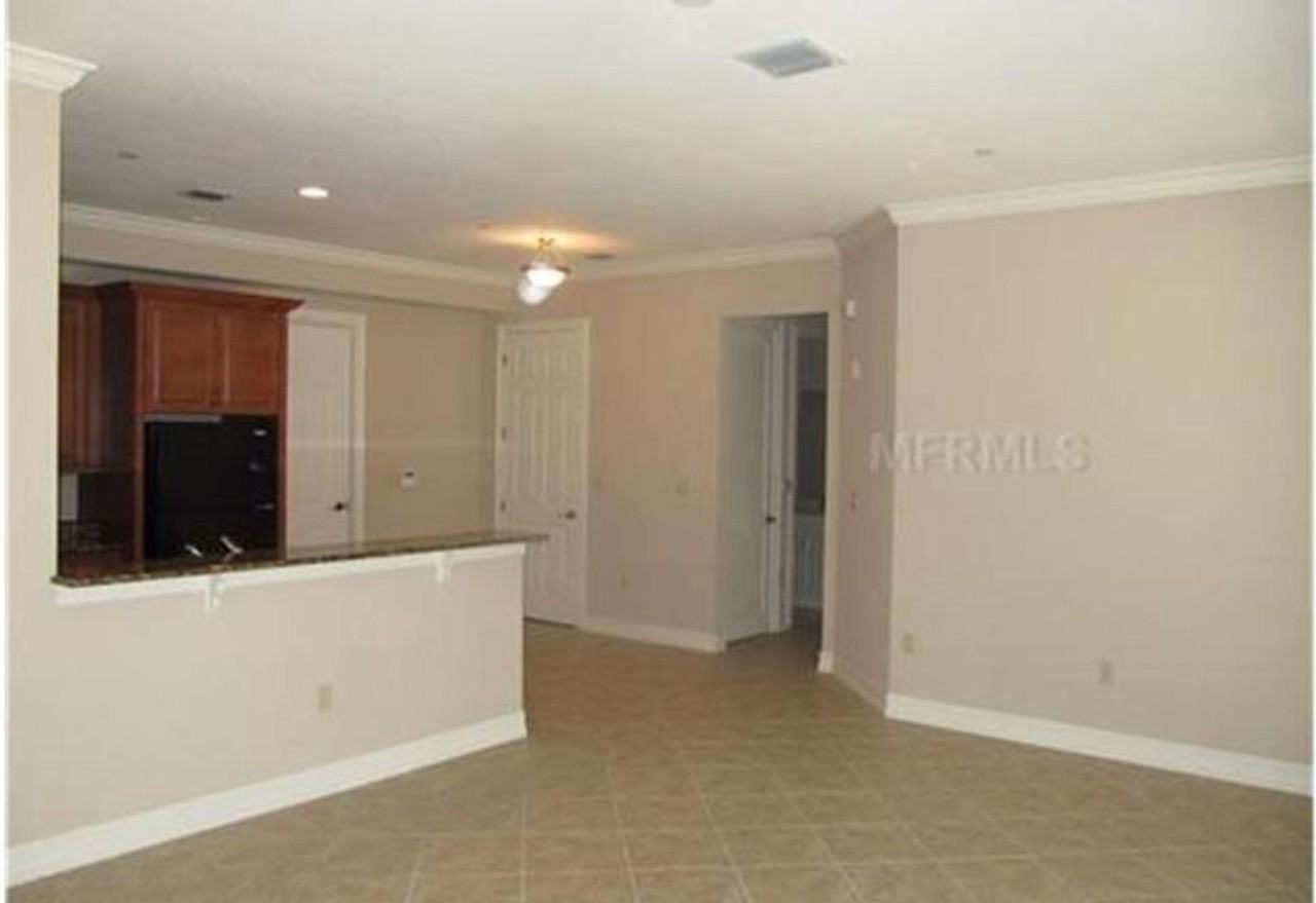 619 Front St - Photo 4 of 17