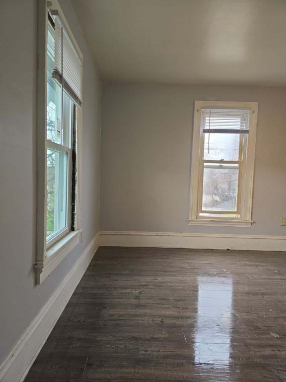 453 Sumner St - Photo 7 of 7