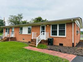 featured image of 922 Country Acres Rd