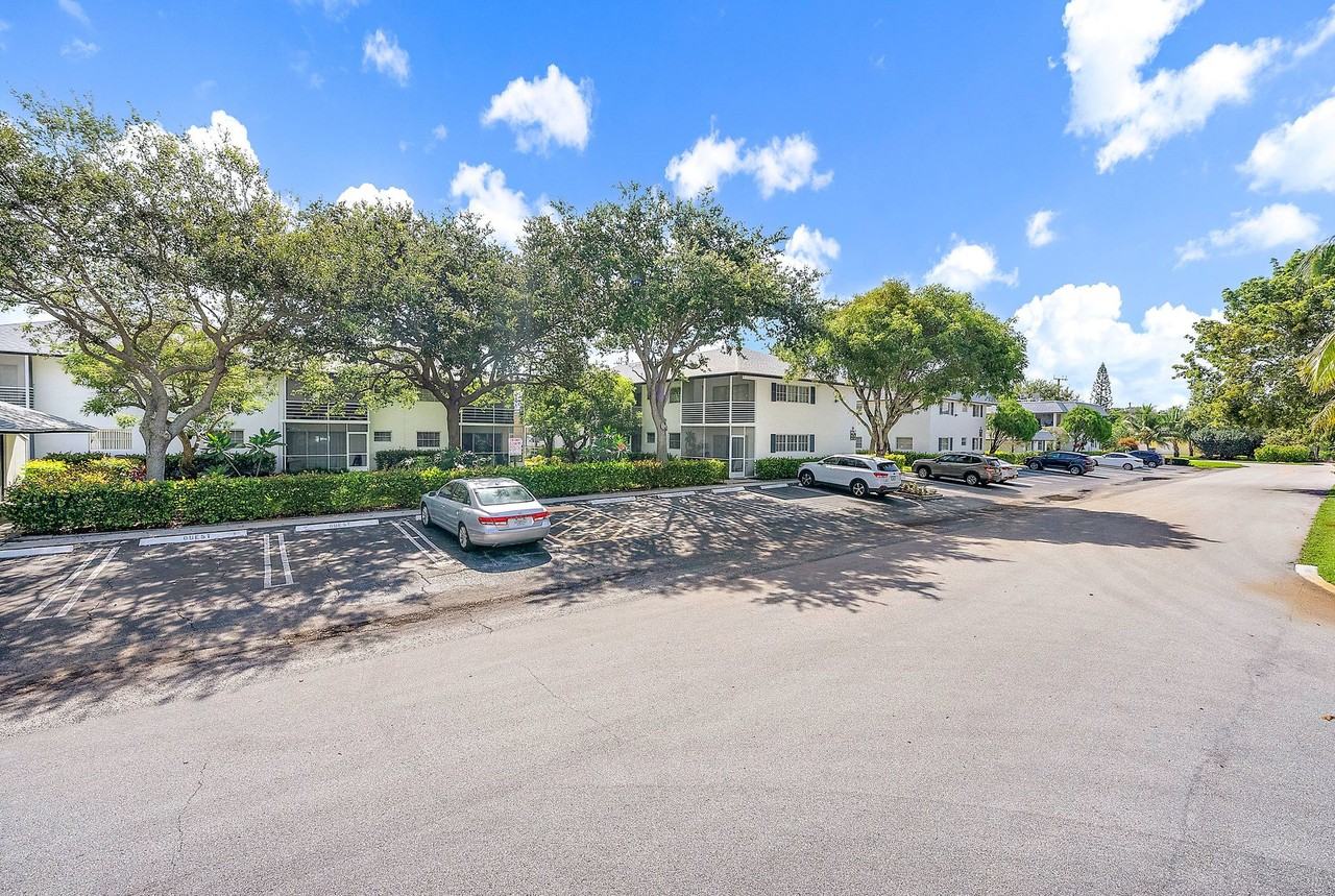 Ocean House - Photo 3 of 8