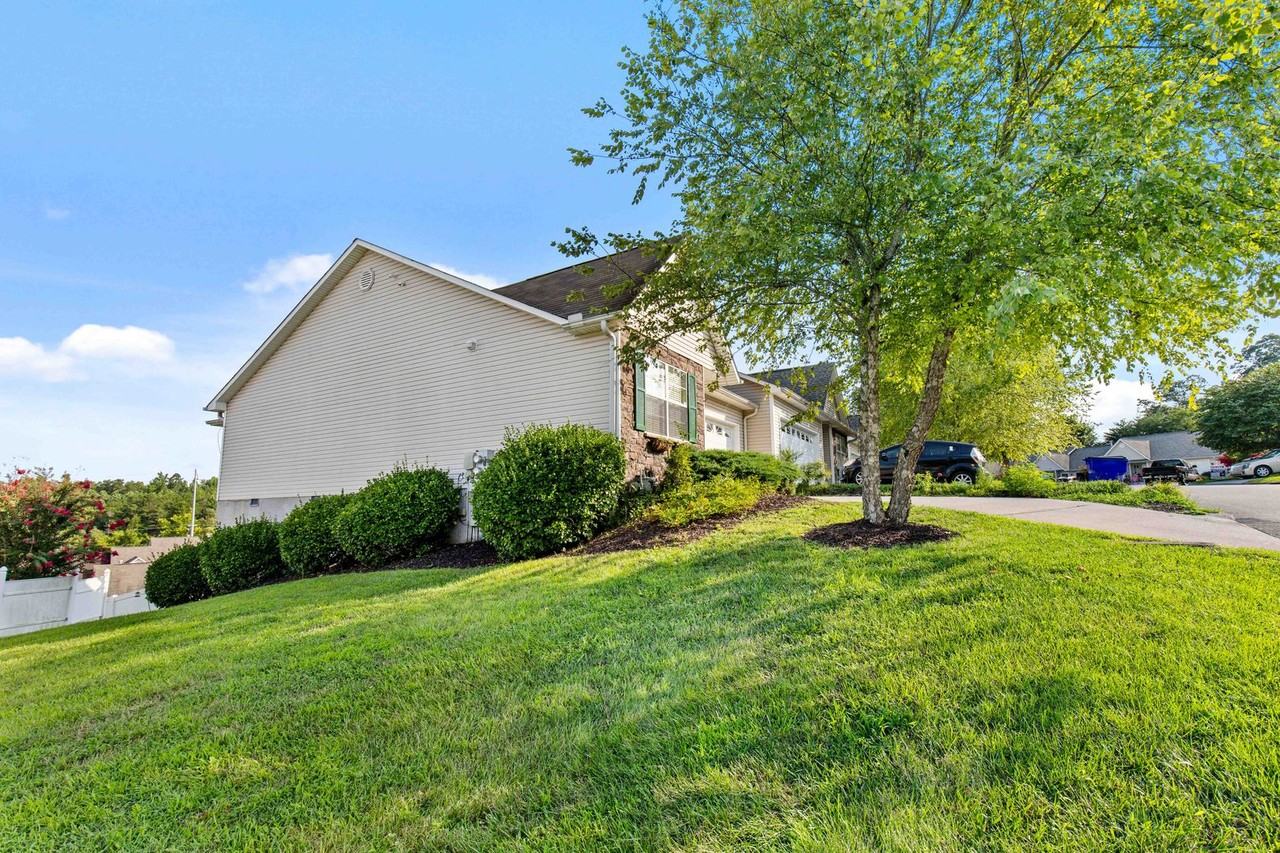 6334 Sky Song Ln - Photo 2 of 29