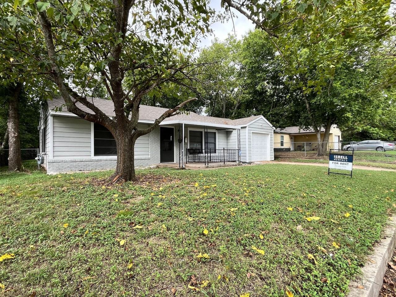 1816 White Ave - Photo 2 of 17