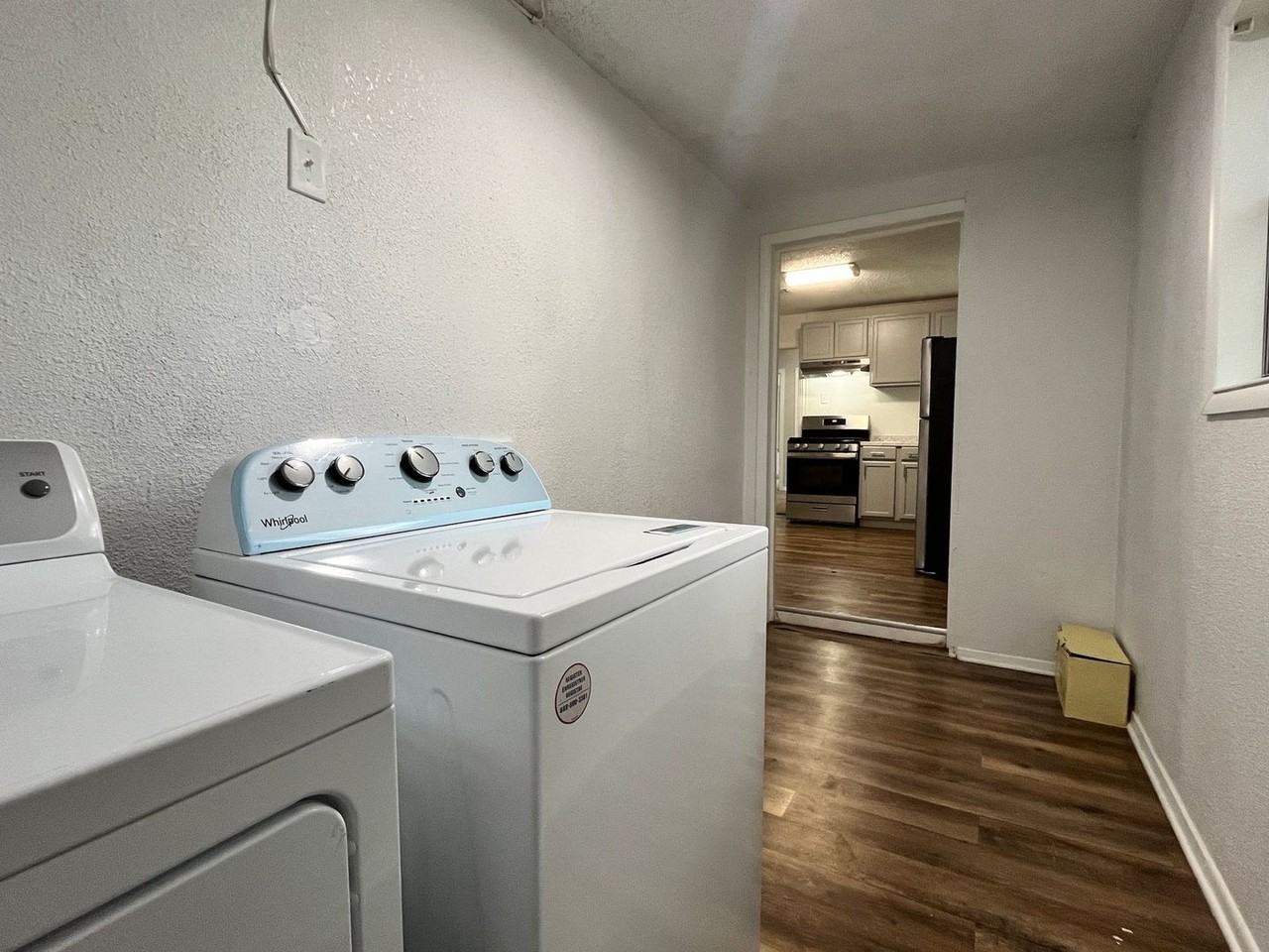 1816 White Ave - Photo 6 of 17
