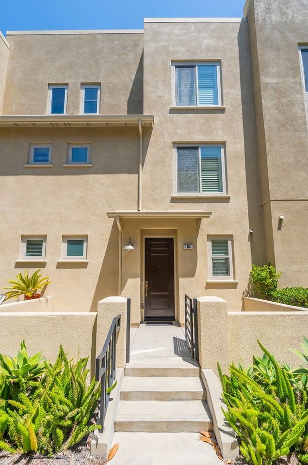 5545 Ocean - Photo 4 of 49