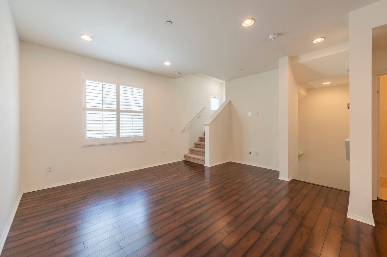 5545 Ocean - Photo 6 of 49