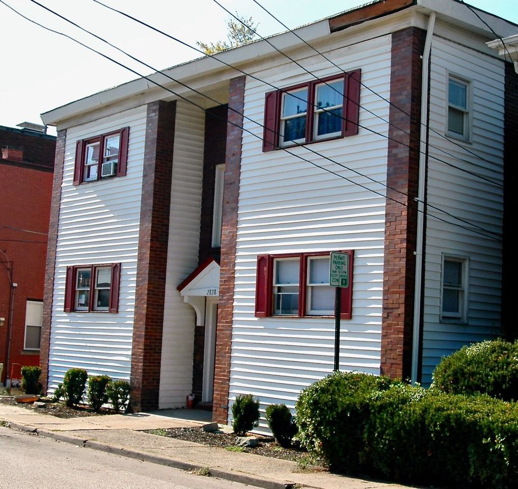 *** Beautiful Apartments in Dormont * One block to the T * Pet Friendly * Available Now * Renovated & Spacious *** - Photo 3 of 3