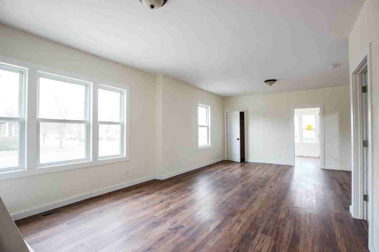 1163 4th St - Photo 3 of 13