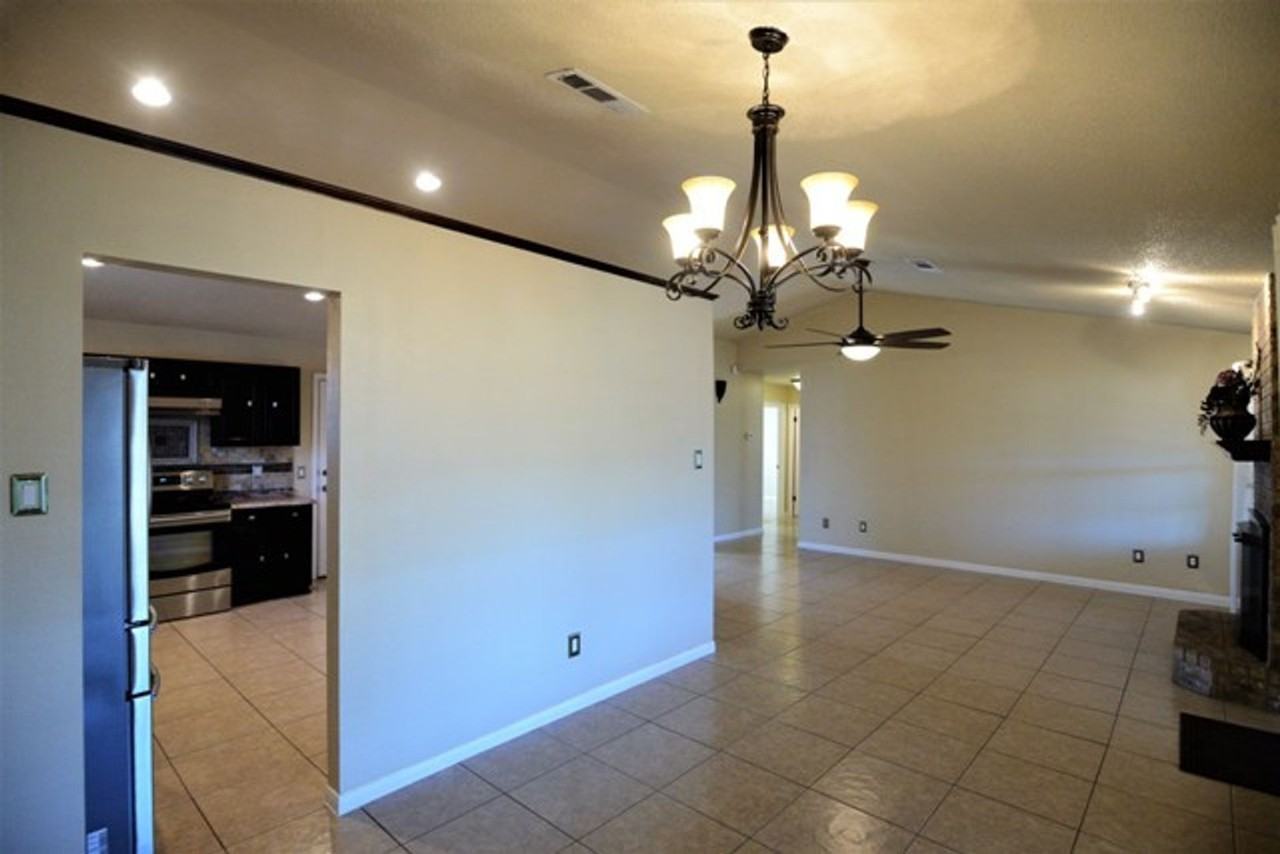 2503 Lain Dr - Photo 6 of 21