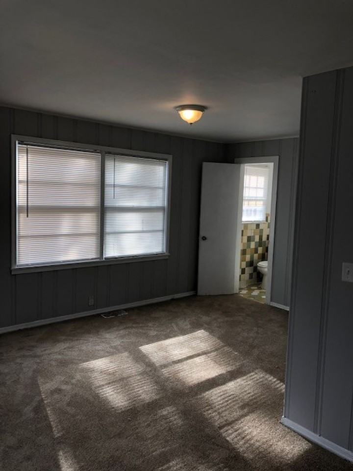 113 19th Ave Nw - Photo 3 of 9