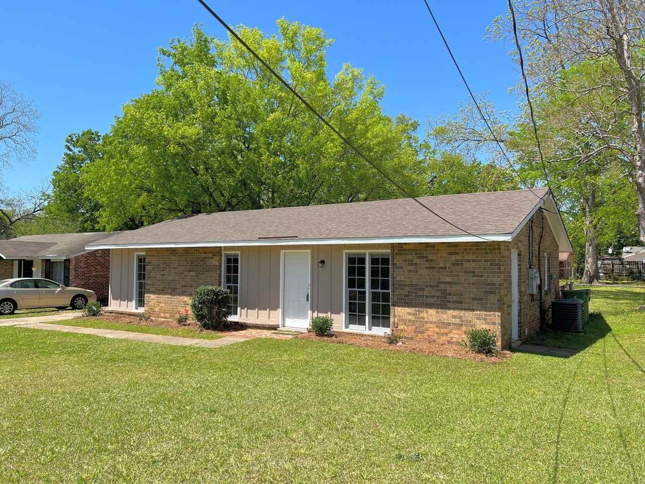 641 Groveland Dr - Photo 3 of 31