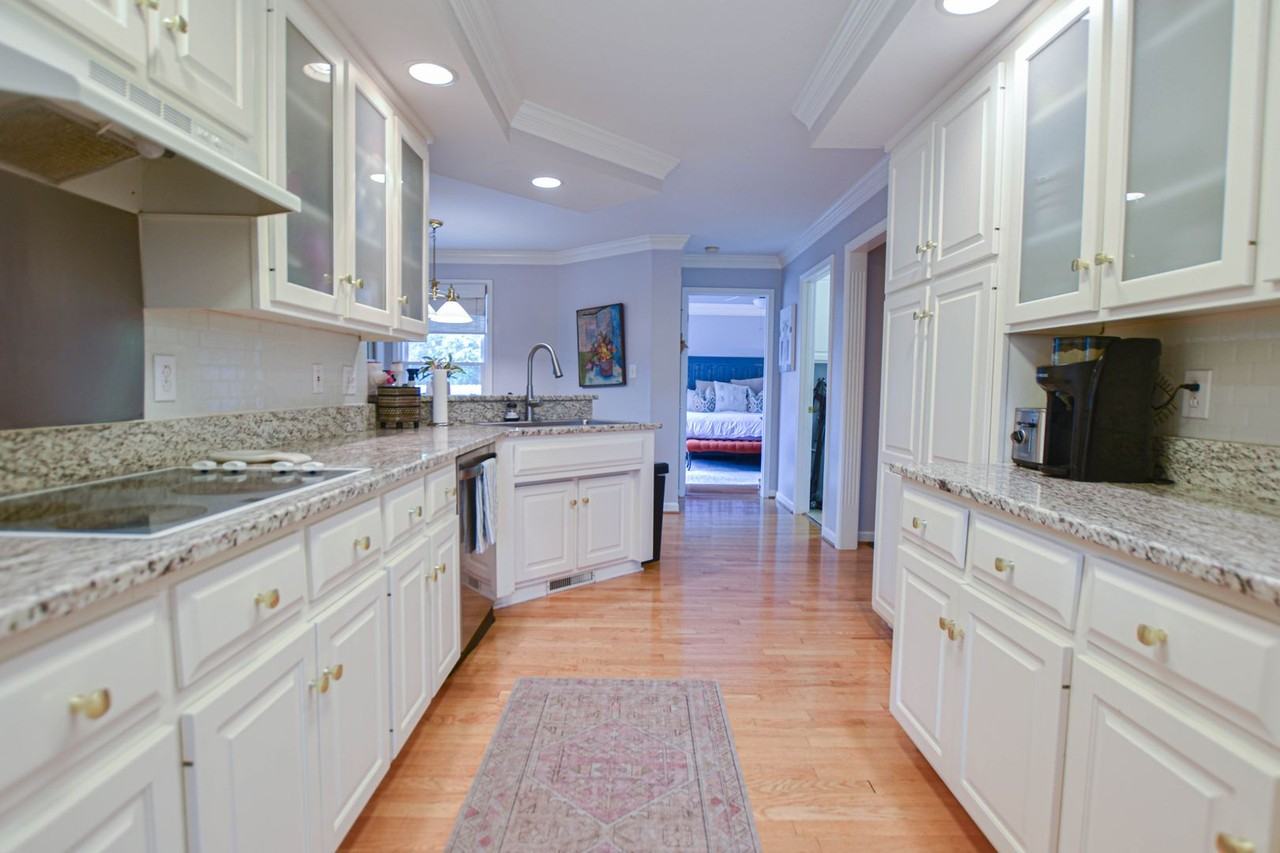 2562 Stone Briar Dr - Photo 6 of 22