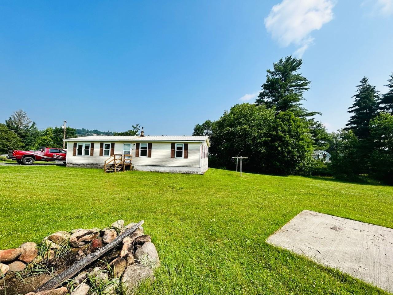 20 Bridge St - Photo 3 of 29