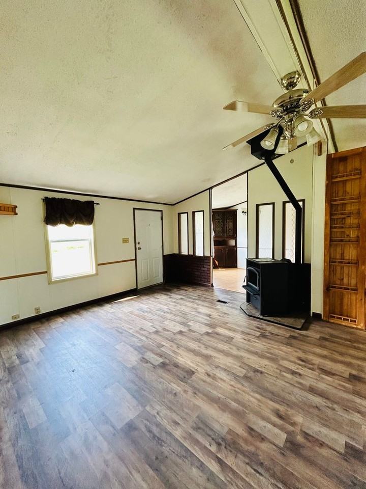 20 Bridge St - Photo 7 of 29