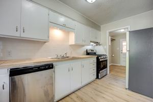 featured image of 601 S 16th St