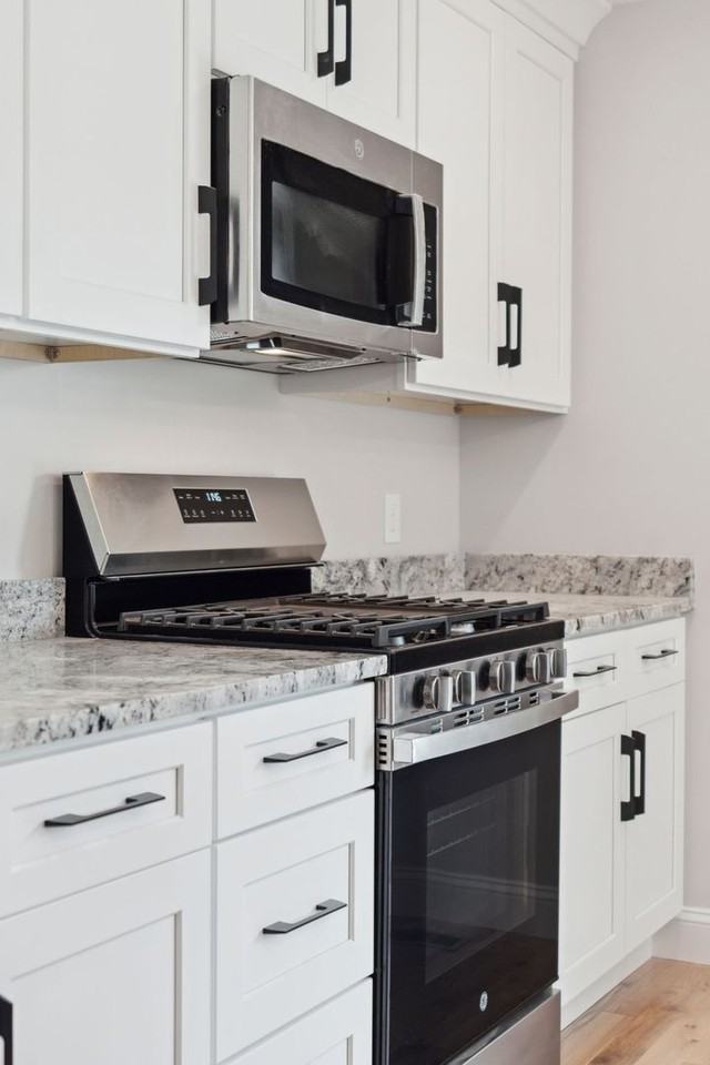 Yokens of Portsmouth - Photo 7 of 50