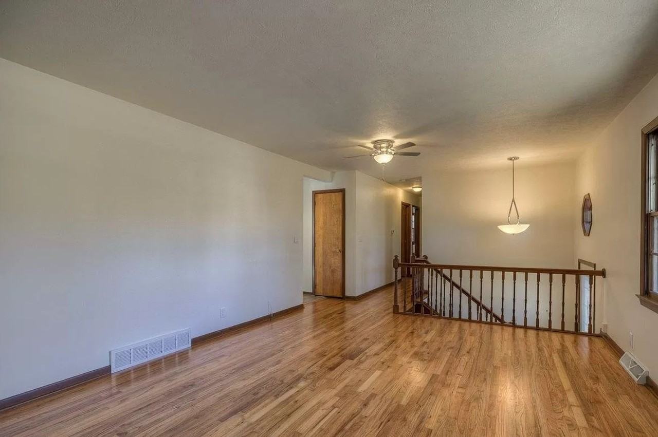 308 Garden Ave - Photo 4 of 15