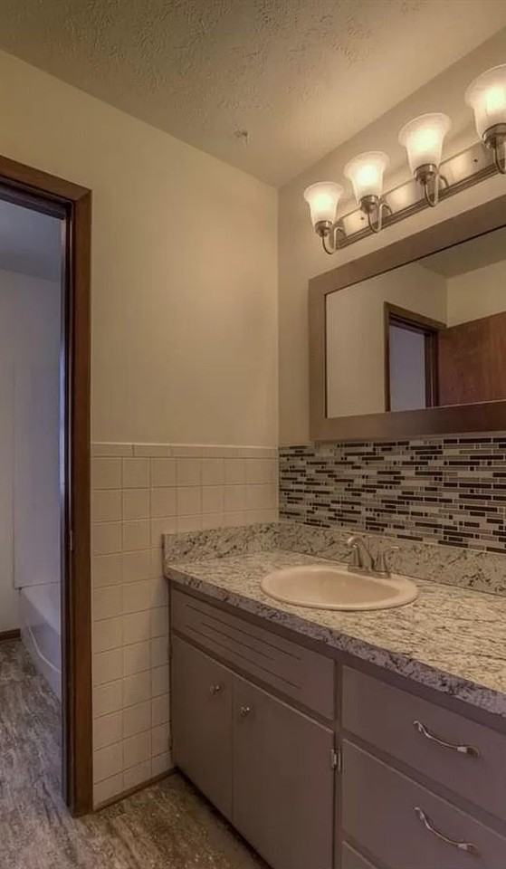 308 Garden Ave - Photo 7 of 15