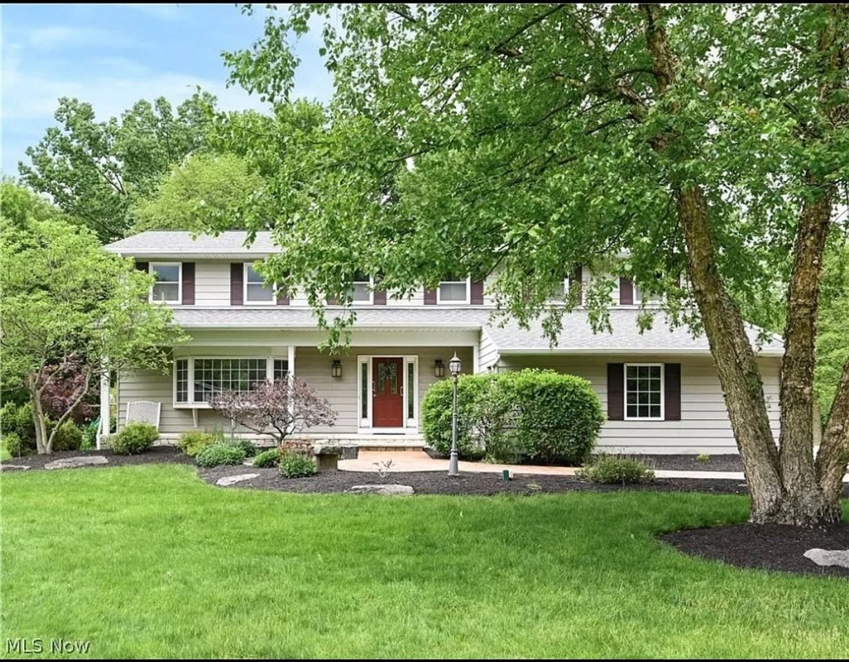 8650 Bainbridge Rd - Photo 2 of 21